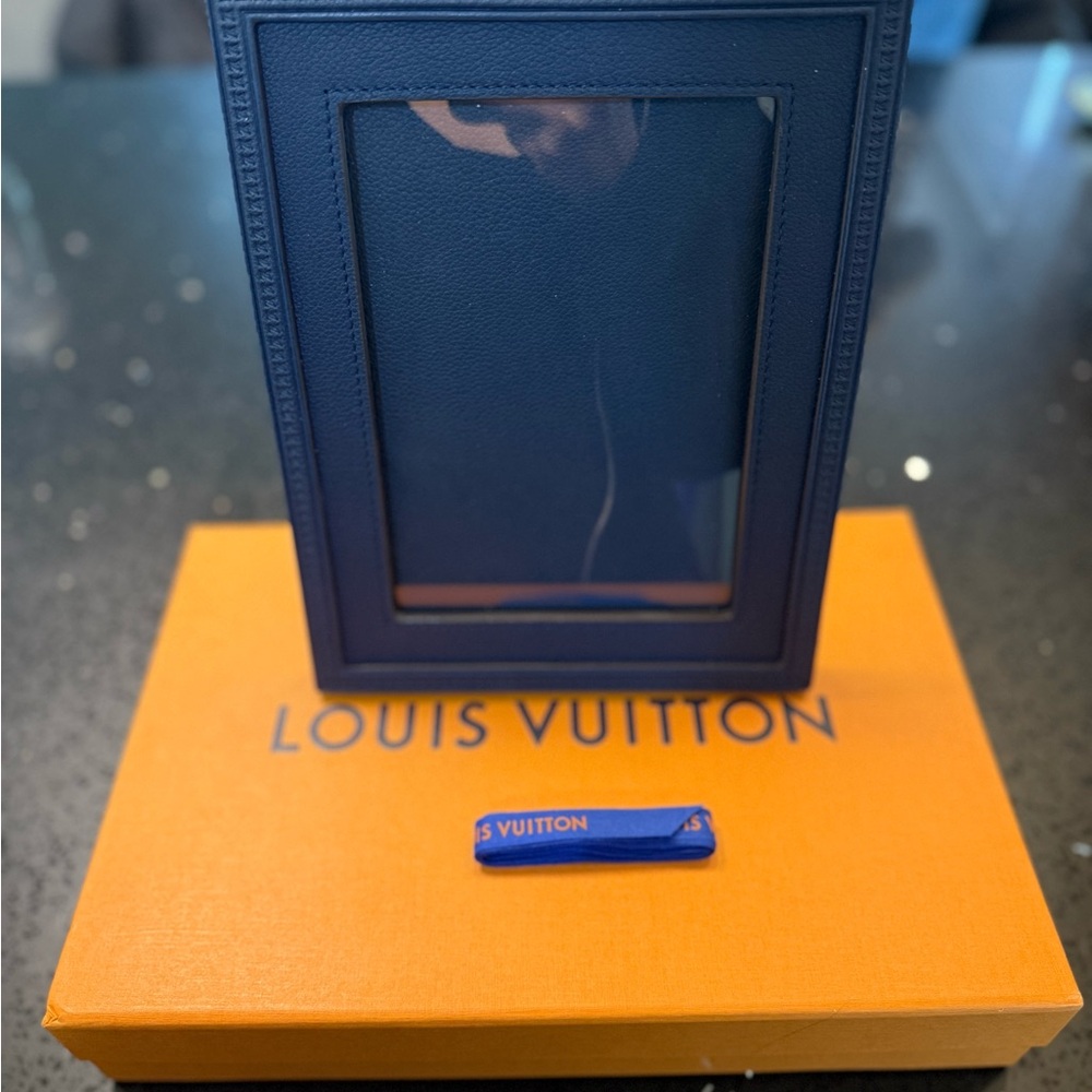 Louis Vuitton R98155 Henri photo frame